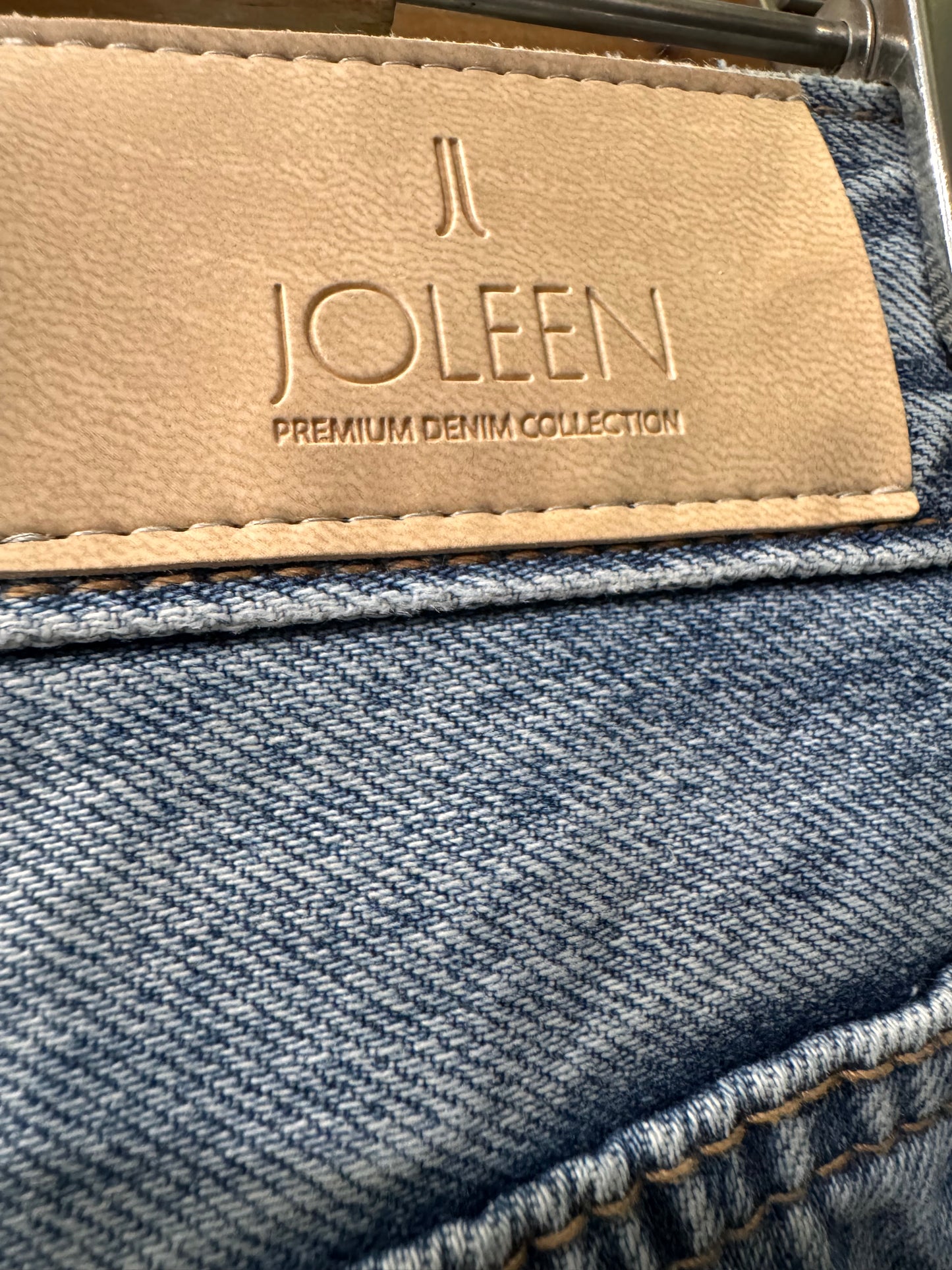 Jeans JOLEEN - NoMoreBrand
