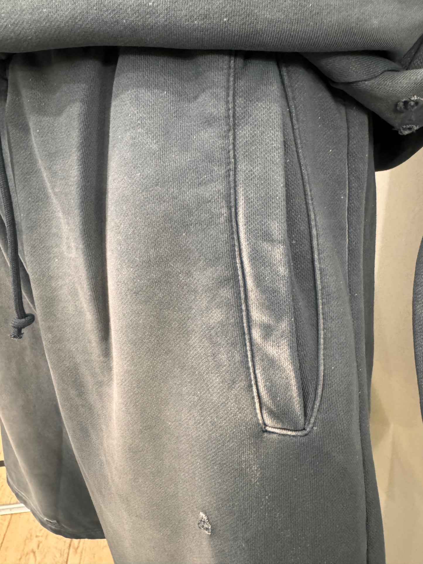 Bermuda COMME des FUCKDOWN - NoMoreBrand