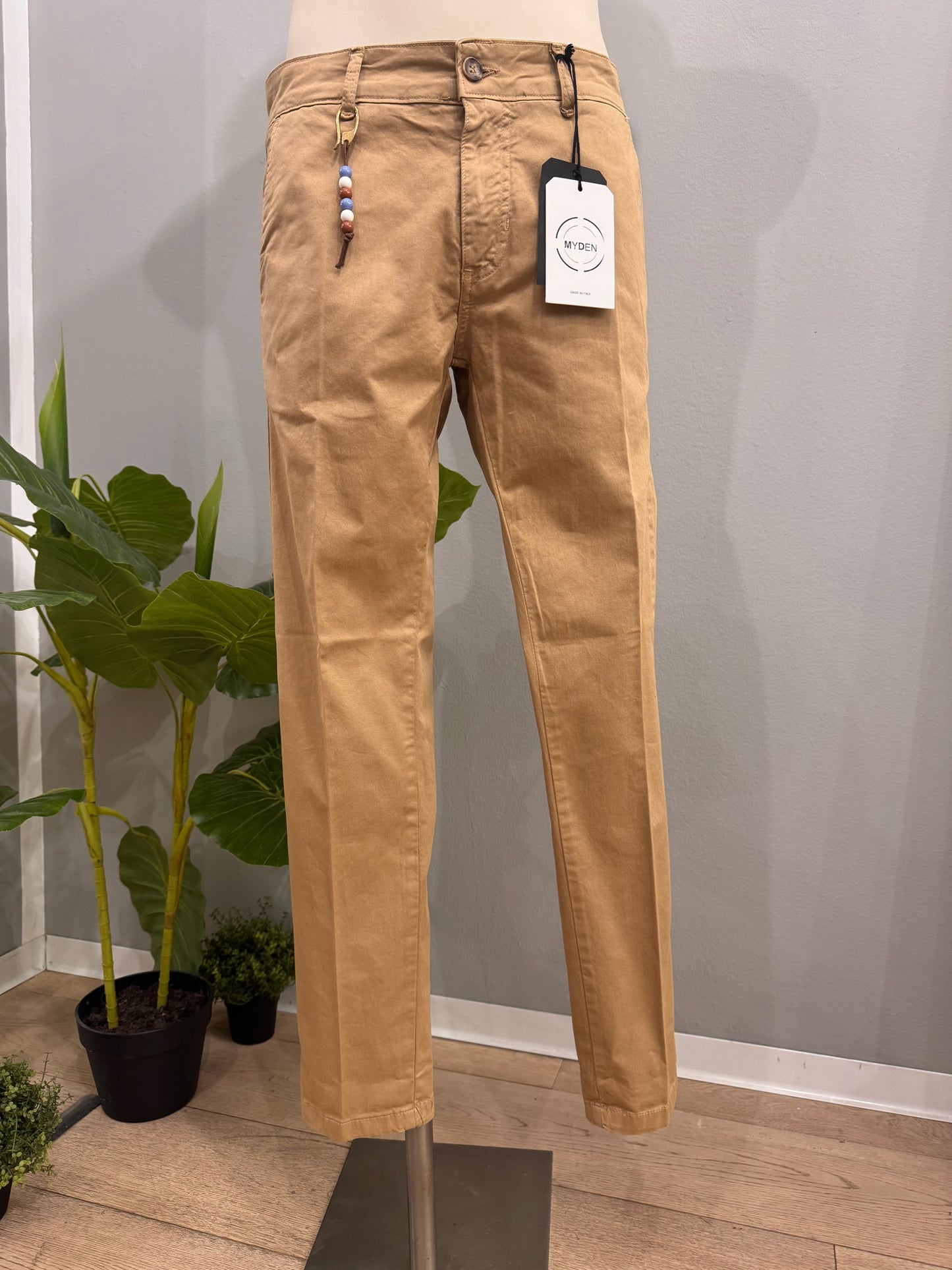 Pantalone slim - NoMoreBrand