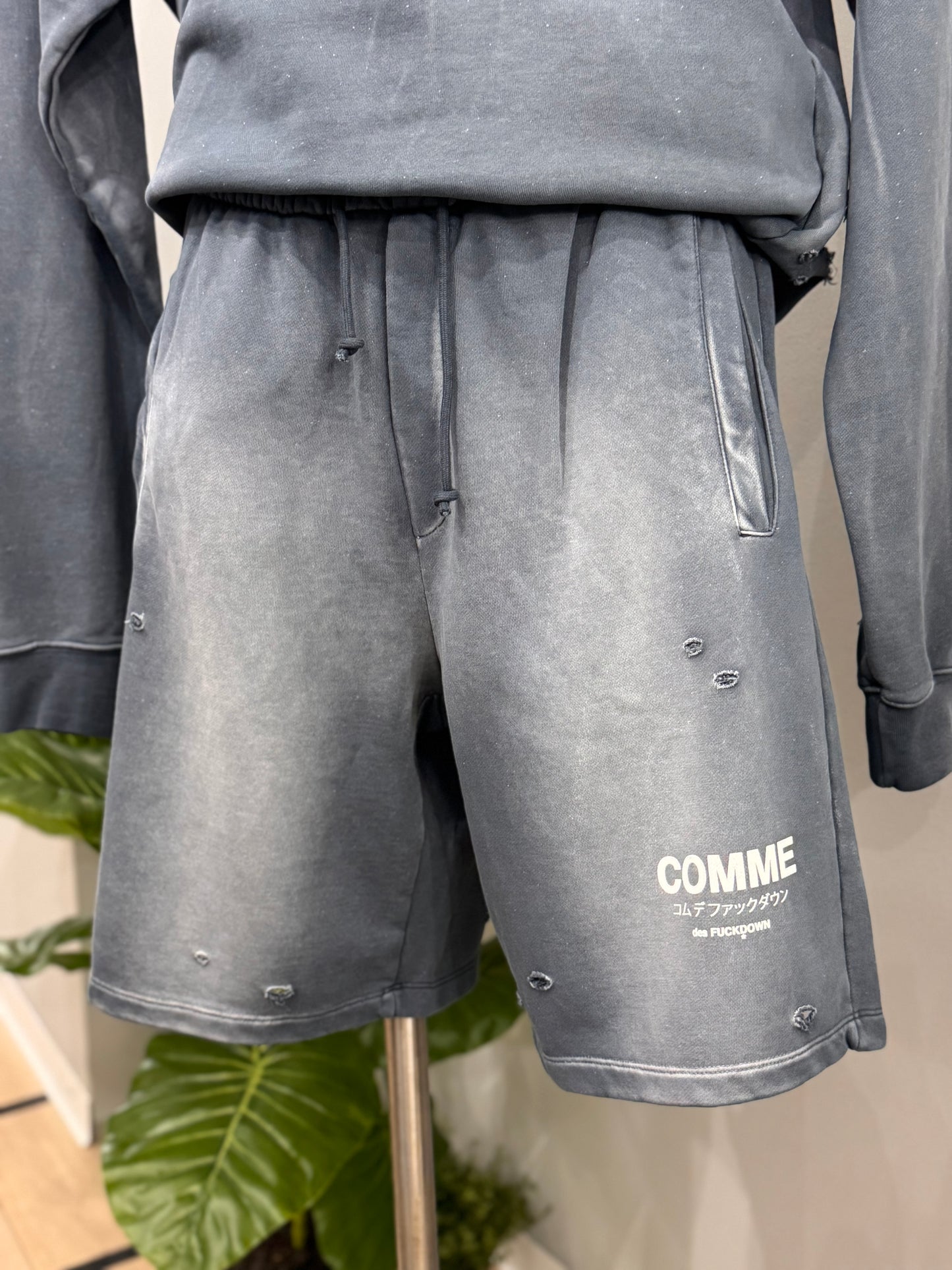 Bermuda COMME des FUCKDOWN - NoMoreBrand