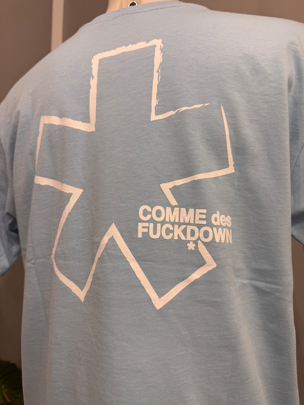 T-shirt COMME des FUCKDOWN - NoMoreBrand
