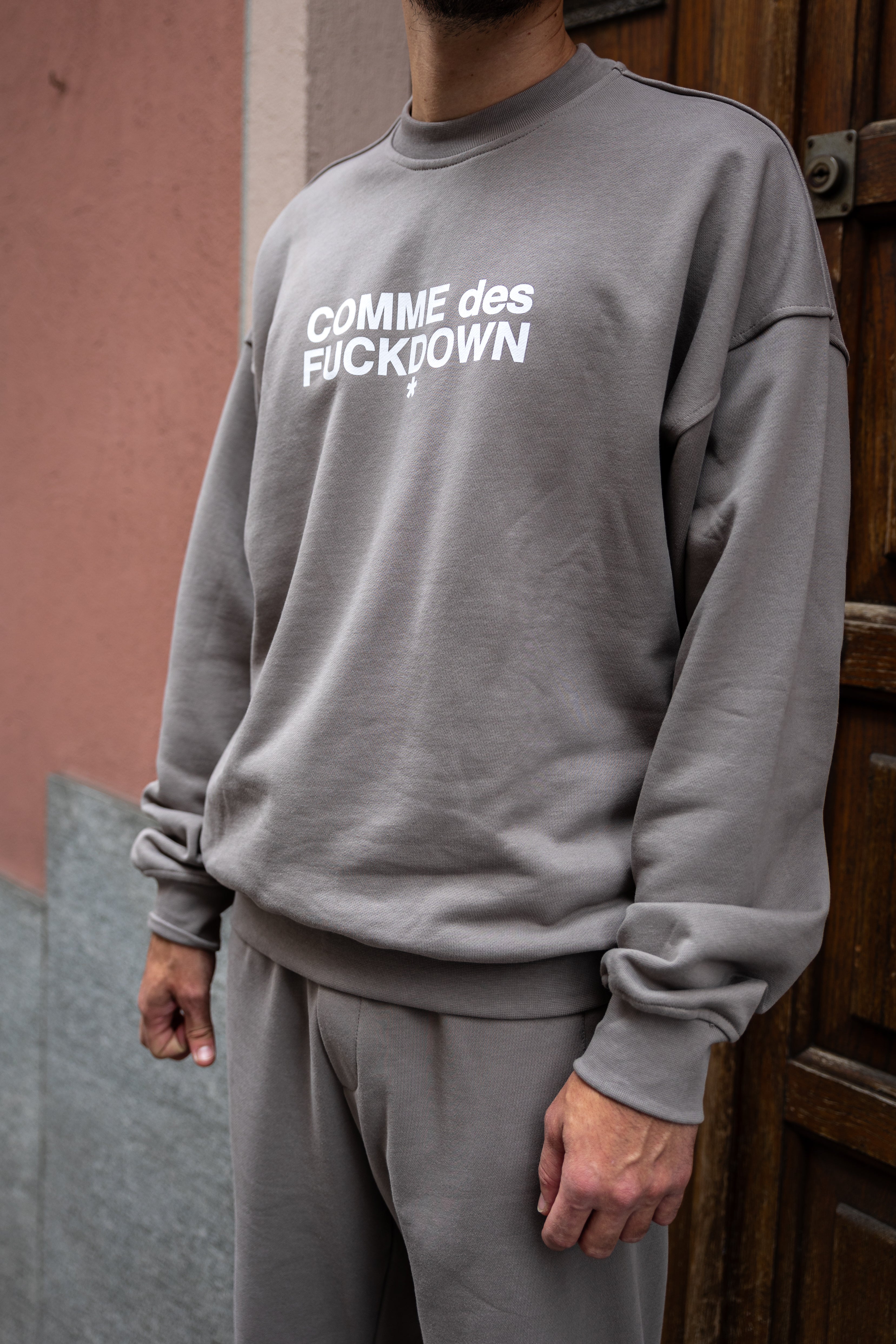 Felpa Comme des FUCKDOWN - NoMoreBrand