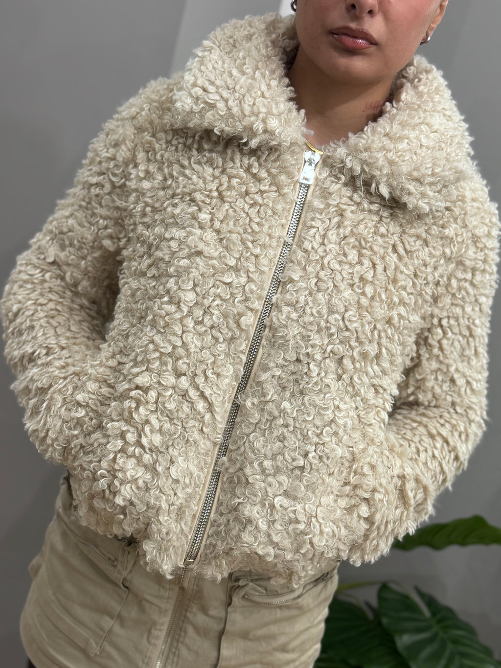 Giubbotto con pellicciotto - NoMoreBrand