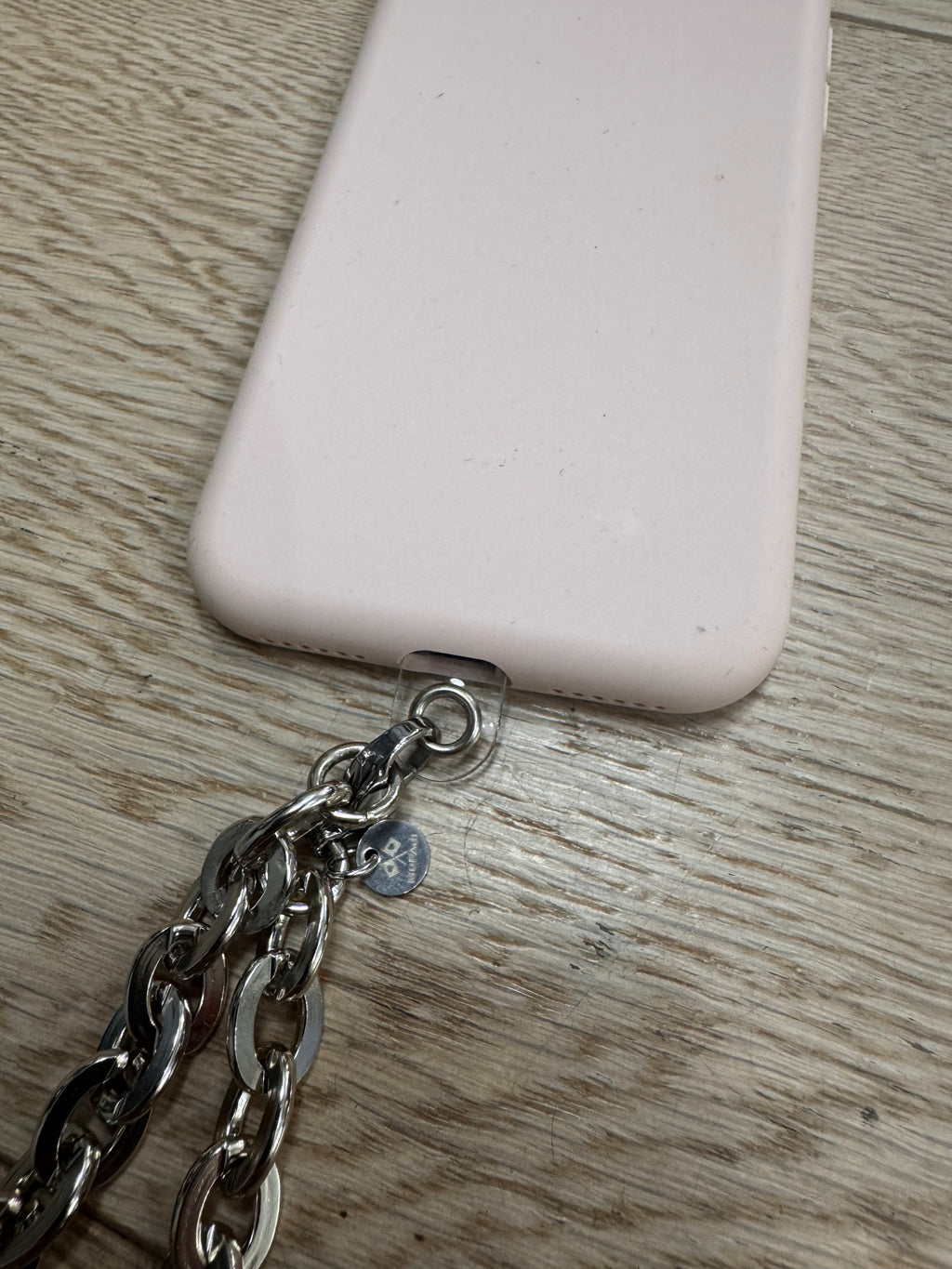 Portacellulare a catena MUPAJI - NoMoreBrand