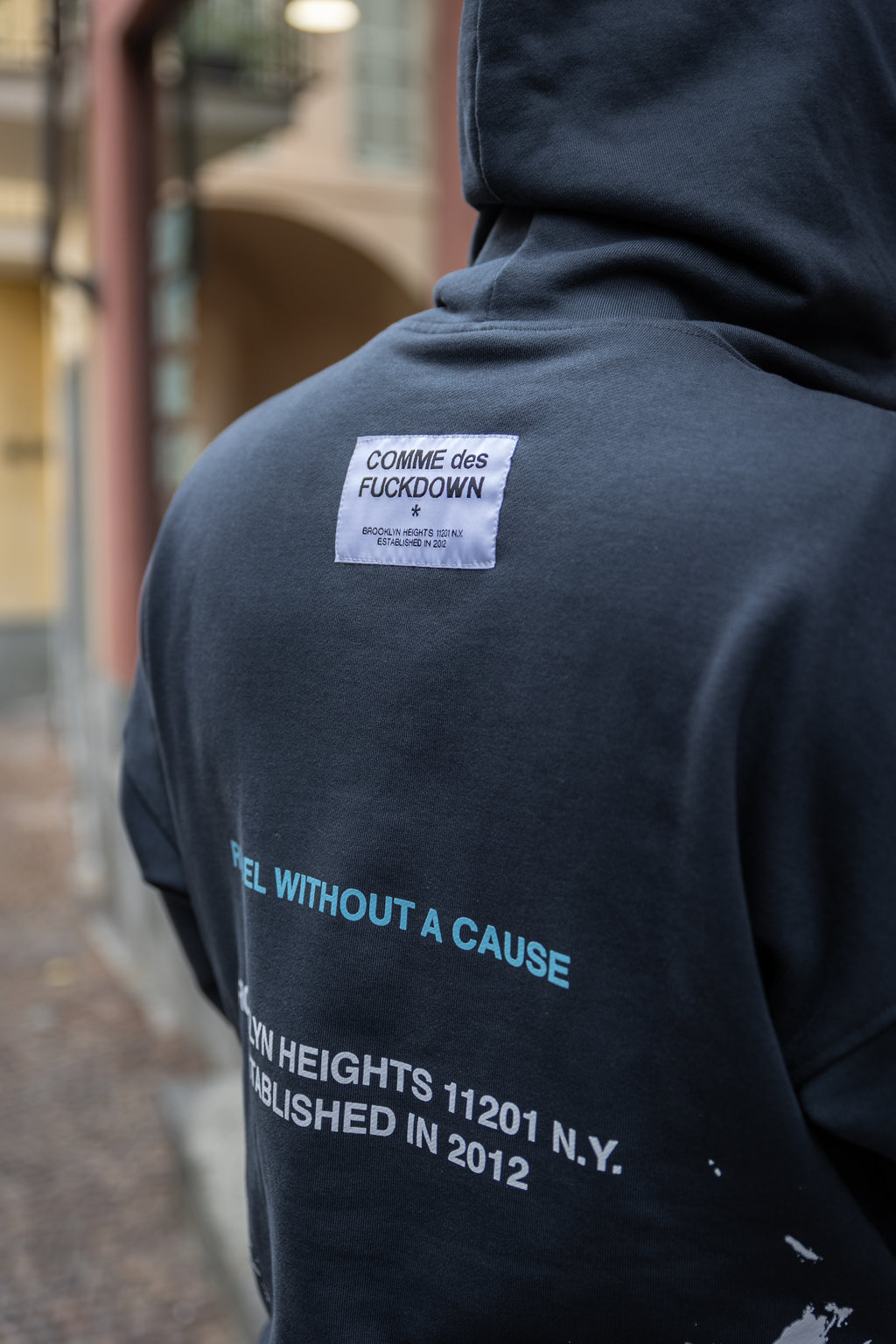 Felpa COMME des FUCKDOWN - NoMoreBrand