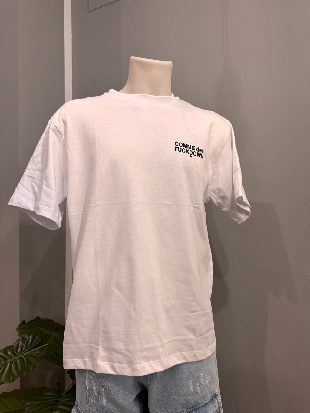 T-shirt COMME des FUCKDOWN - NoMoreBrand