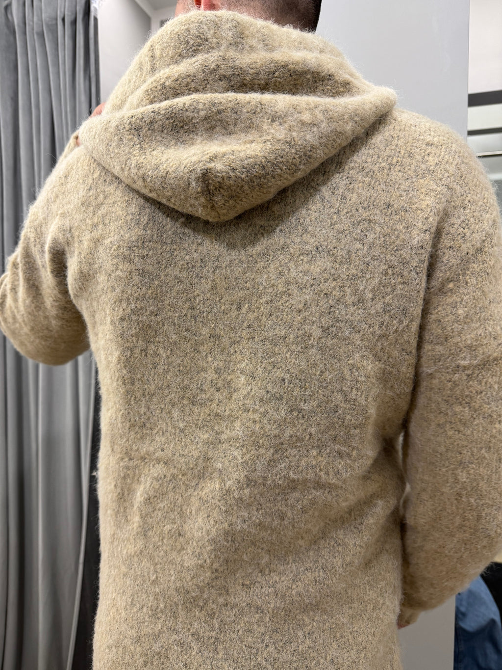 Maglia con cappuccio - NoMoreBrand