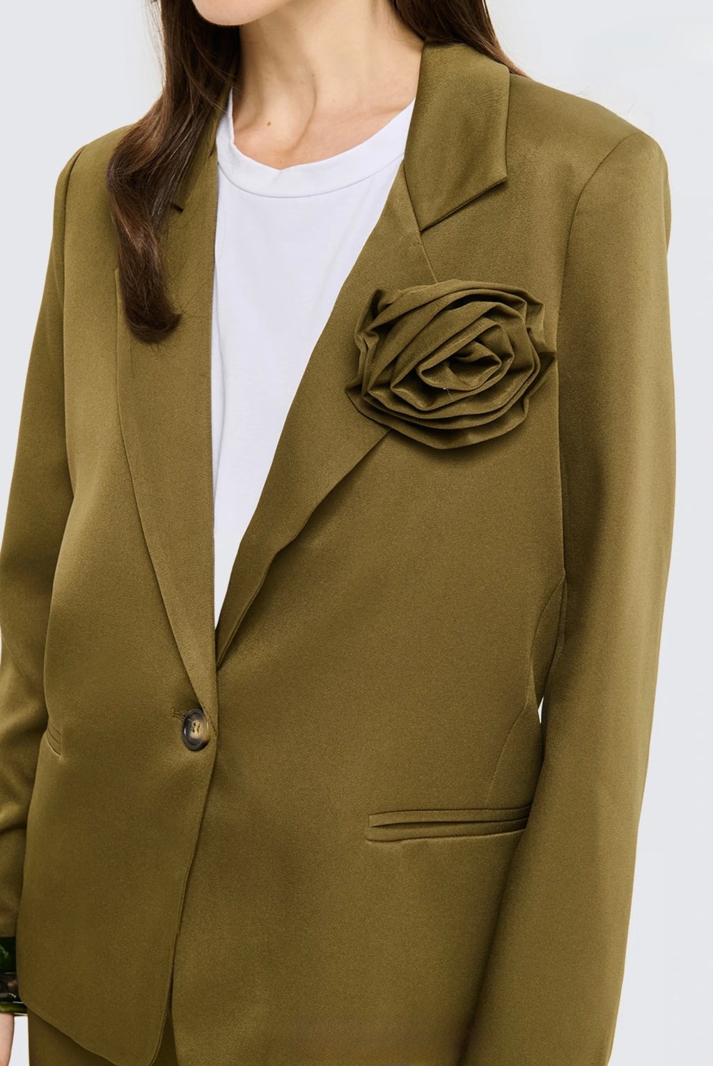 Giacca con spilla - NoMoreBrand