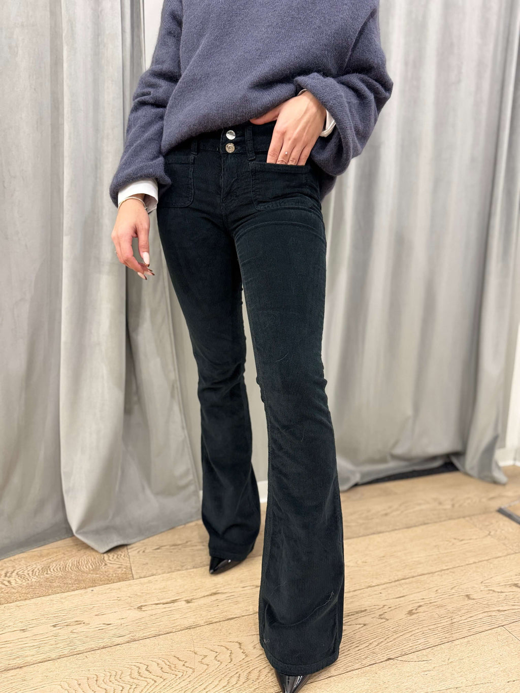 Pantalone in velluto - NoMoreBrand