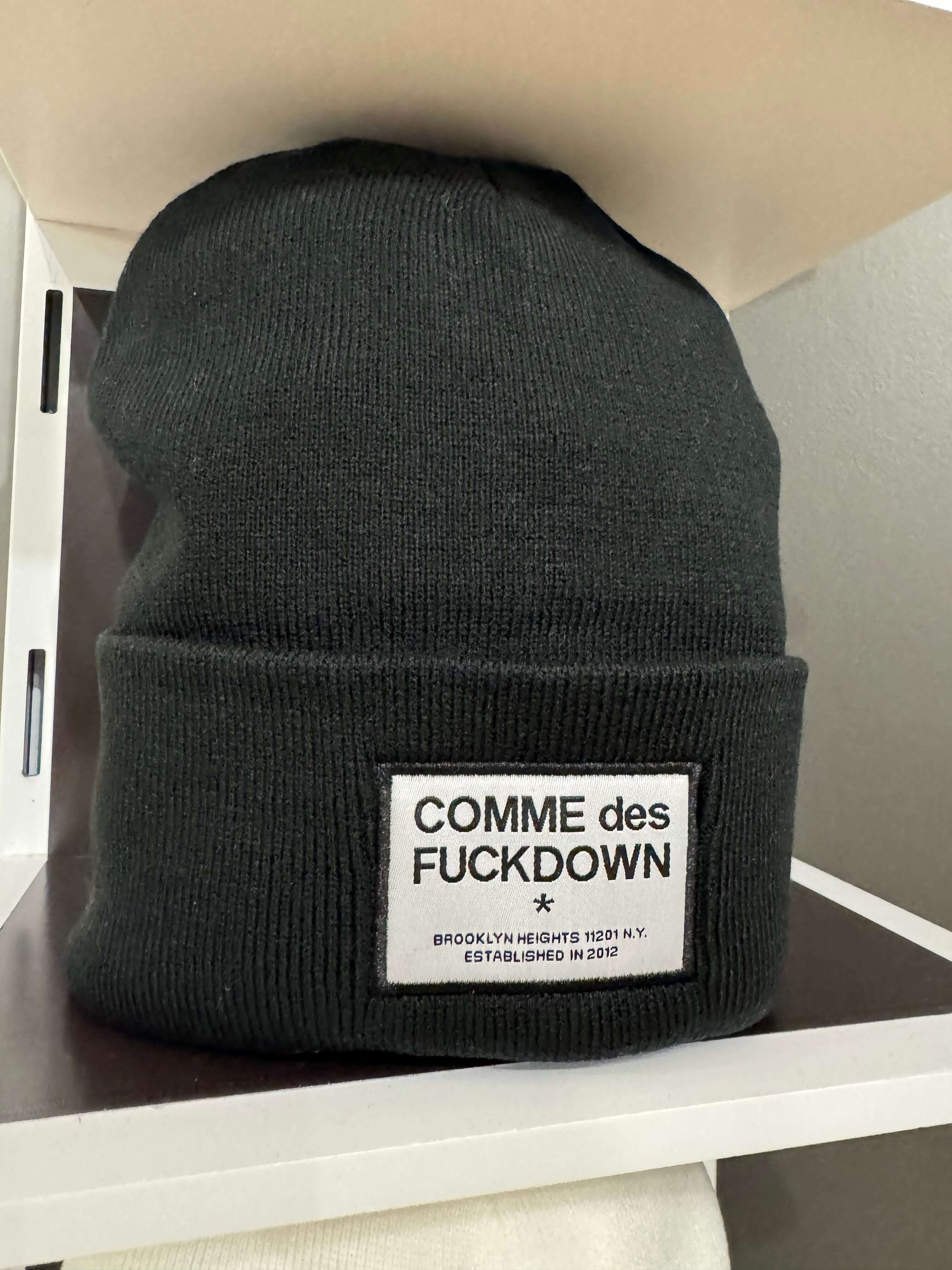 Cappello COMME des FUCKDOWN - NoMoreBrand