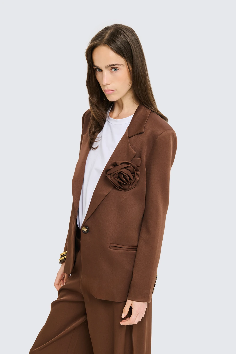 Giacca con spilla - NoMoreBrand