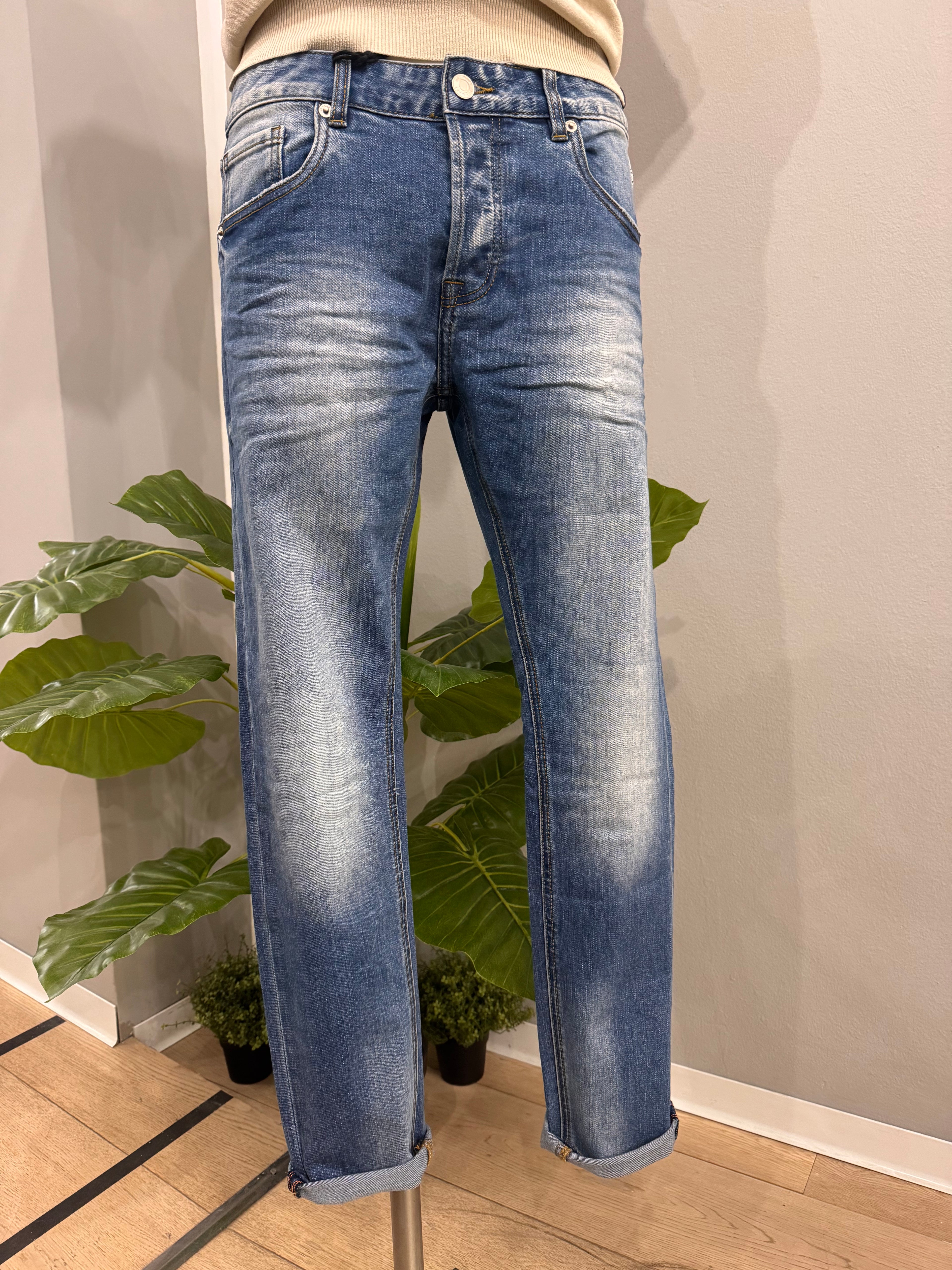 Jeans TELAMIRA - NoMoreBrand