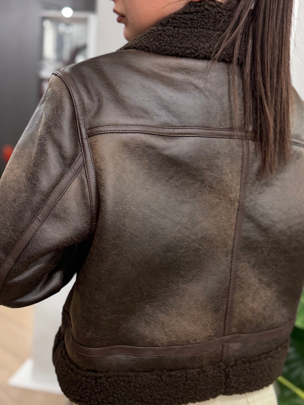 Montone crop - NoMoreBrand