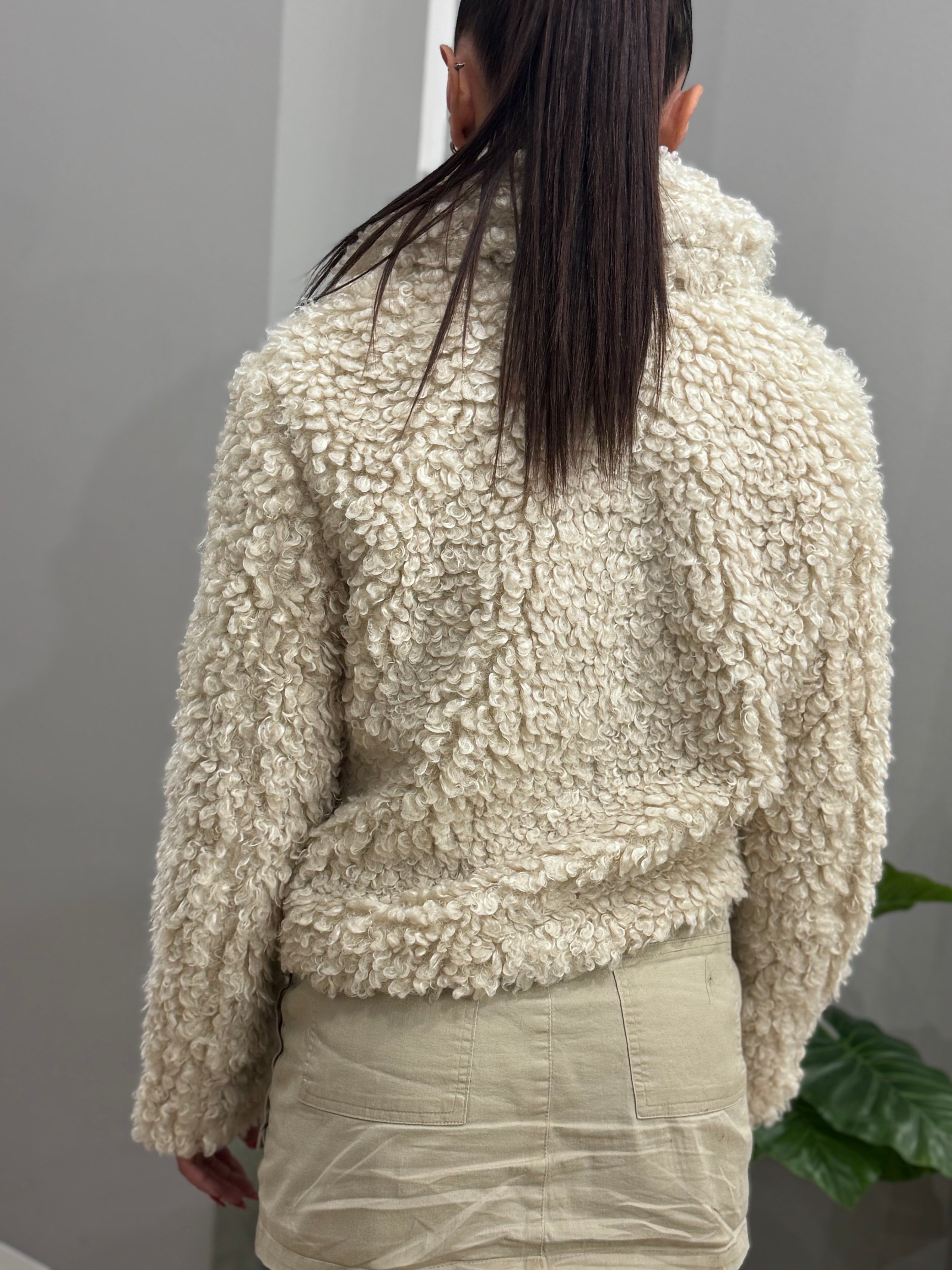 Giubbotto con pellicciotto - NoMoreBrand