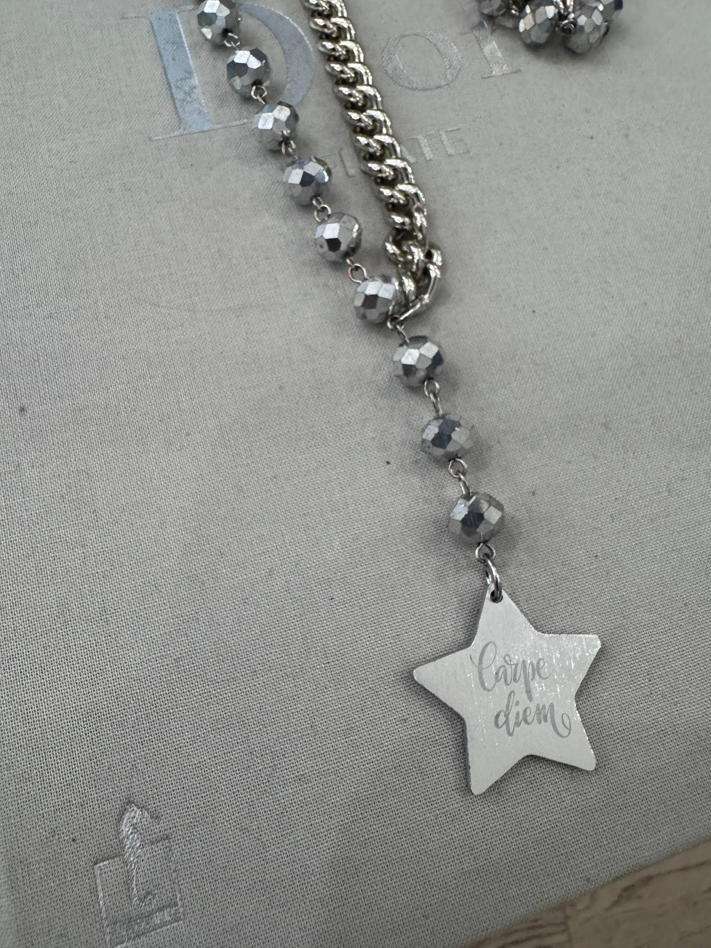 Collana lunga con cristalli MUPJI - NoMoreBrand