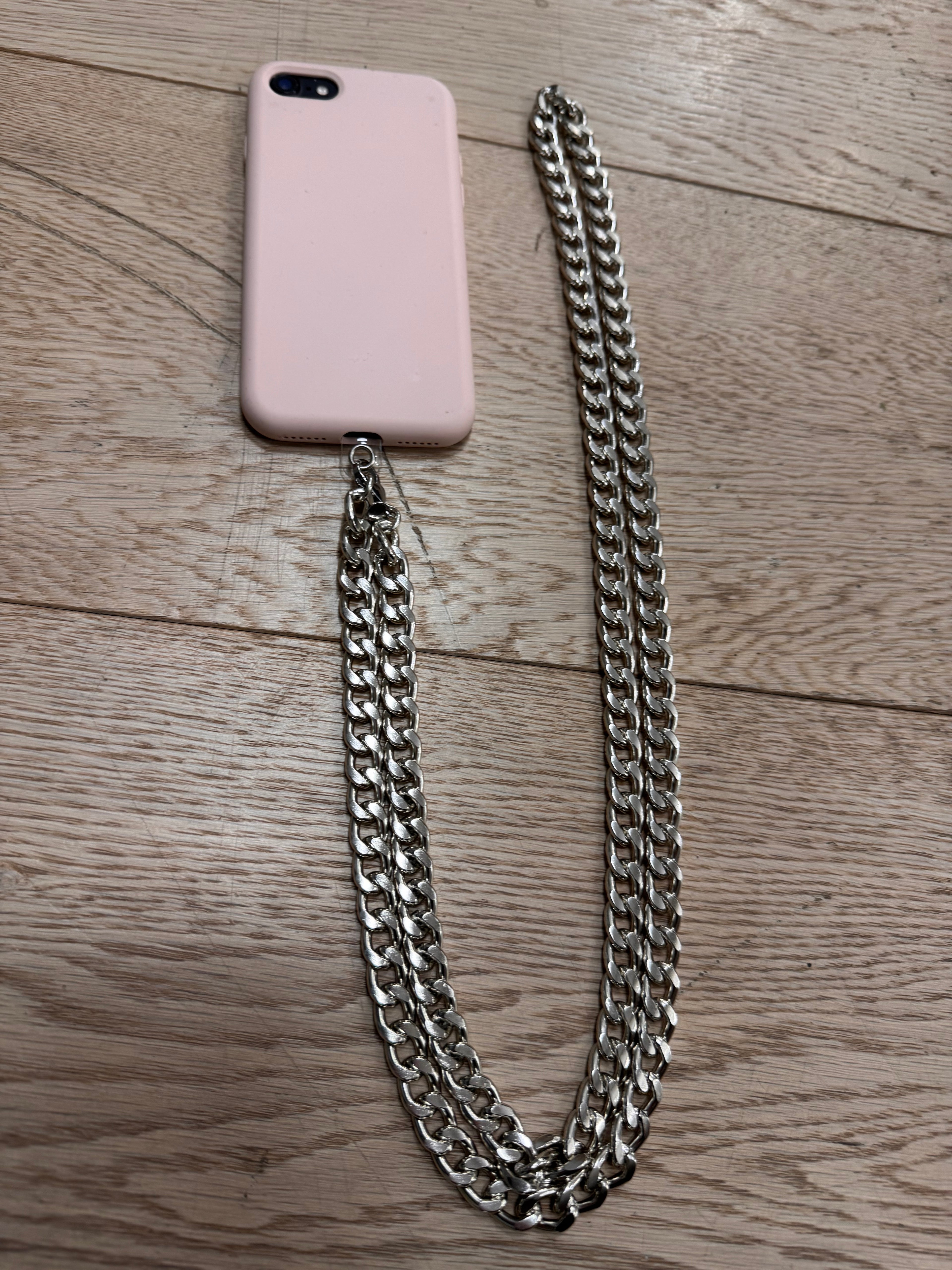 Portacellulare a catena MUPAJI - NoMoreBrand