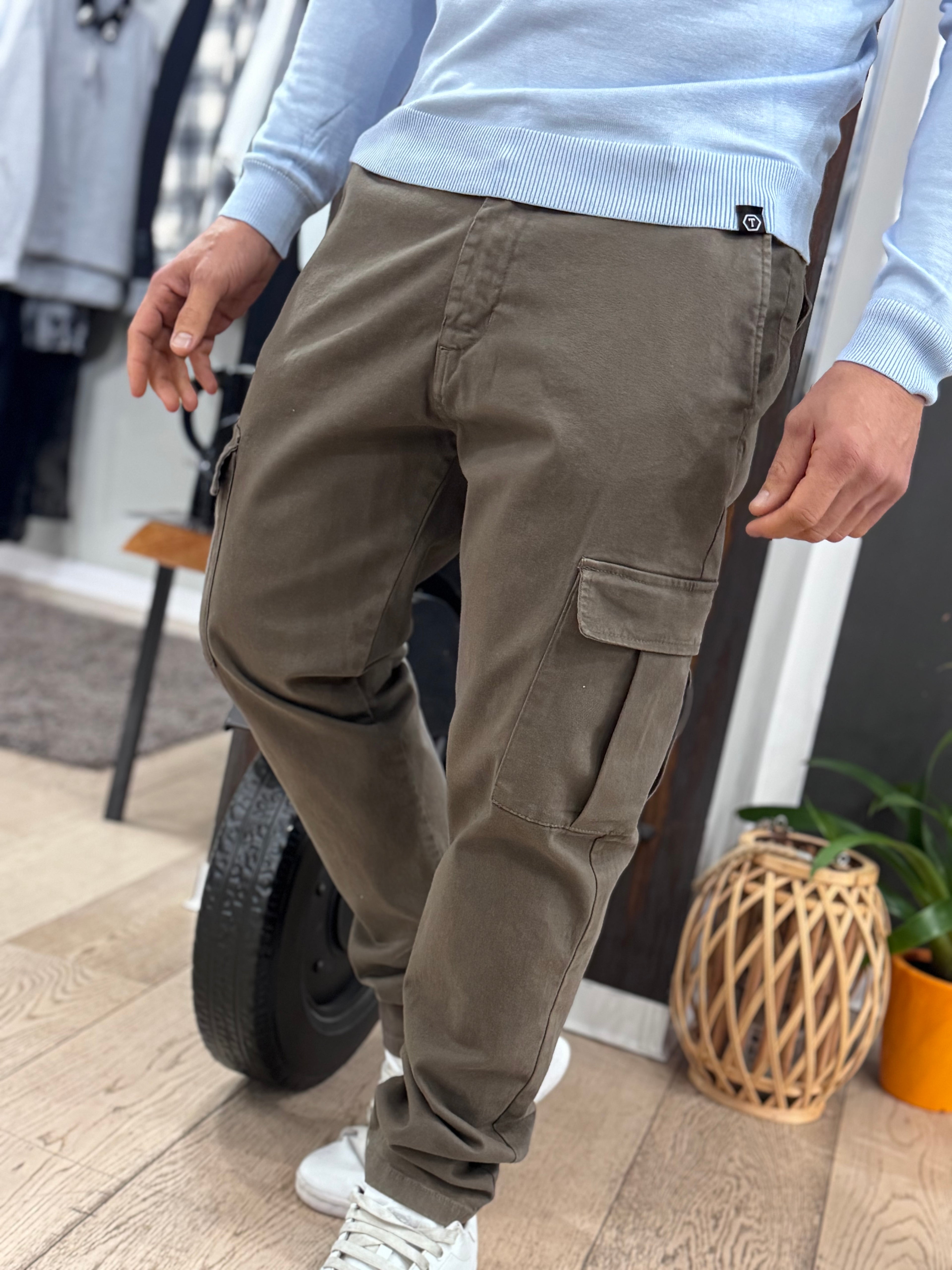 Pantalone cargo - NoMoreBrand