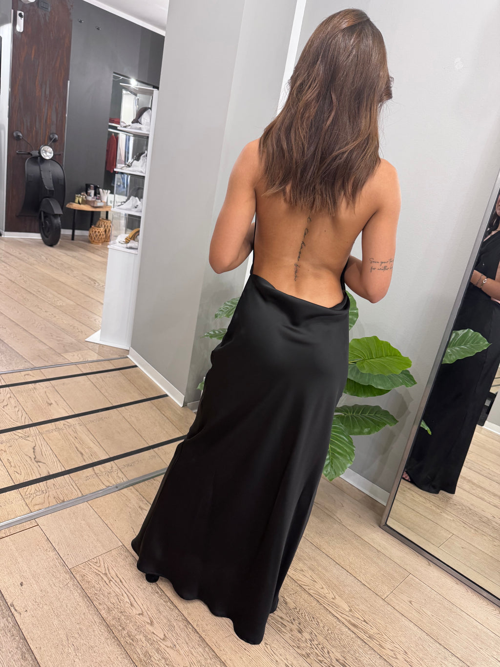 Abito Fenisia - NoMoreBrand