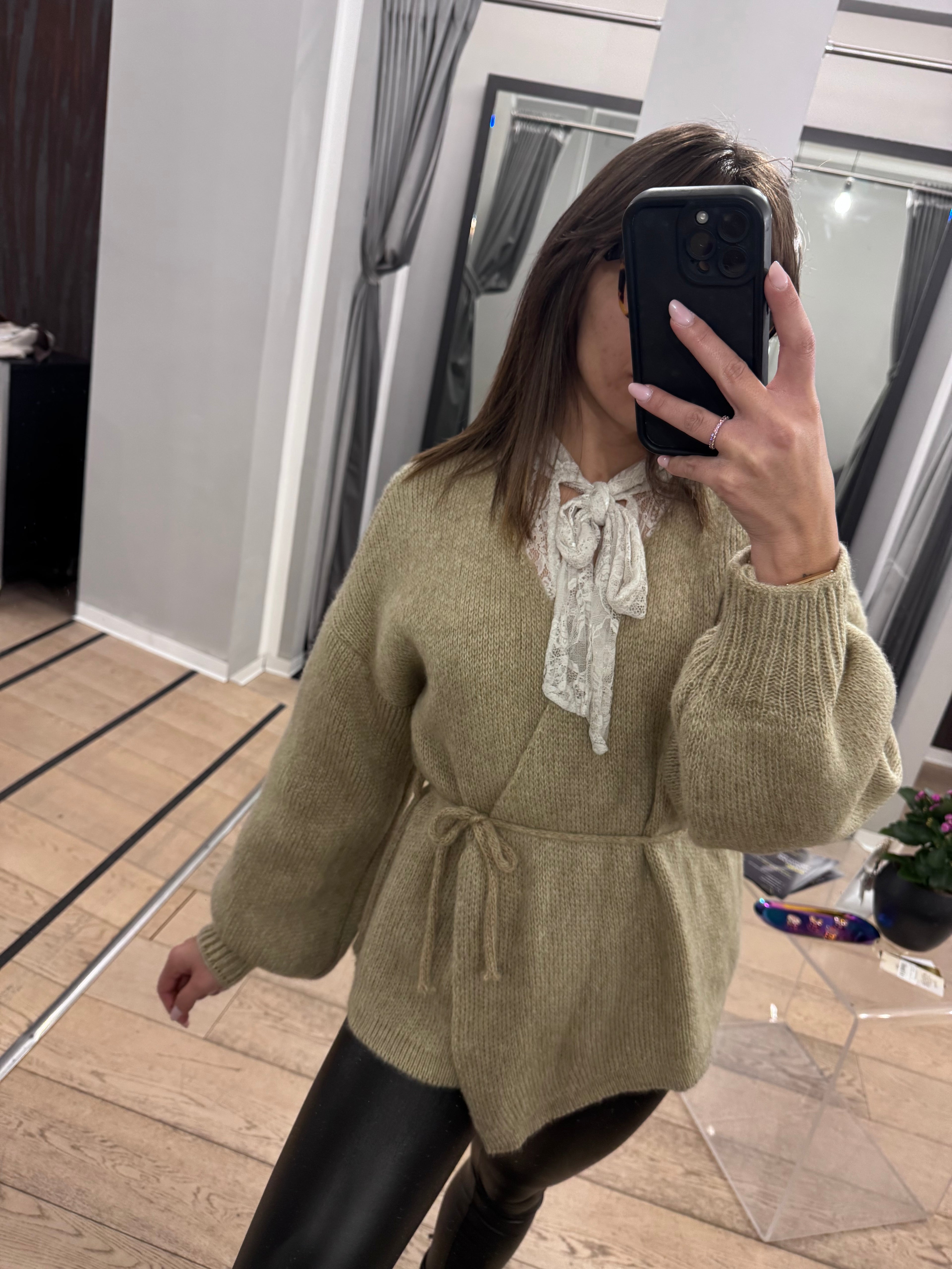 Cardigan con laccio in vita - NoMoreBrand