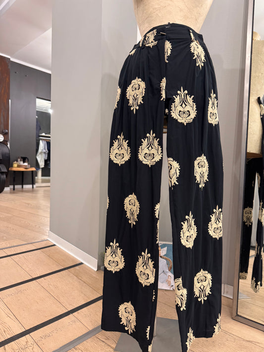 Pantalone ricamato