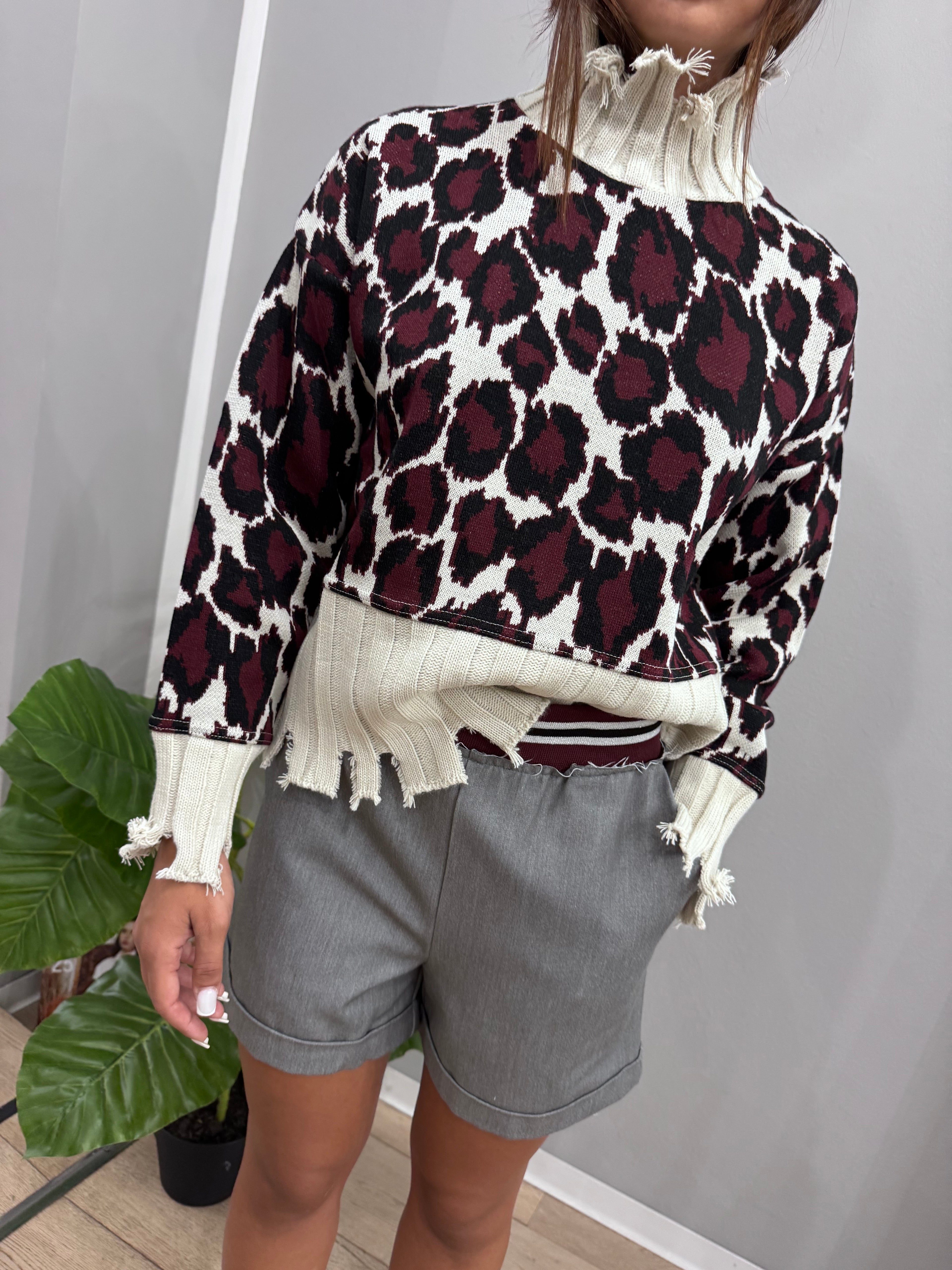 Maglia animalier con strappi - NoMoreBrand