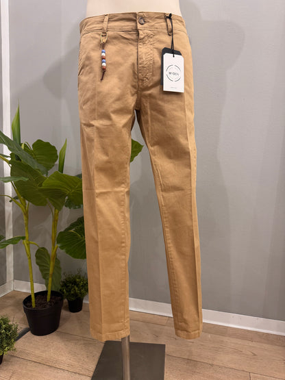 Pantalone slim - NoMoreBrand