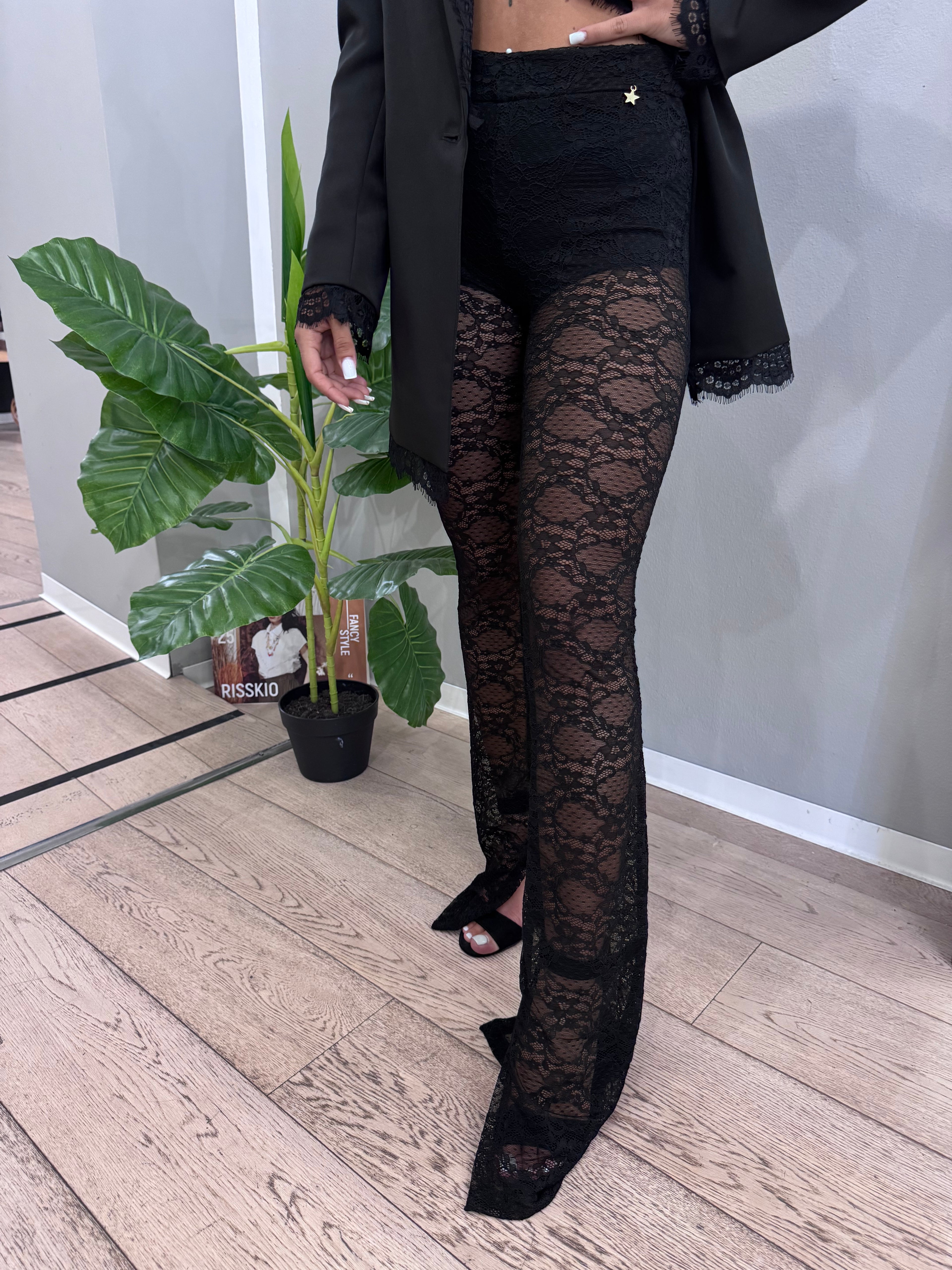 Pantaloni in piazzo - NoMoreBrand