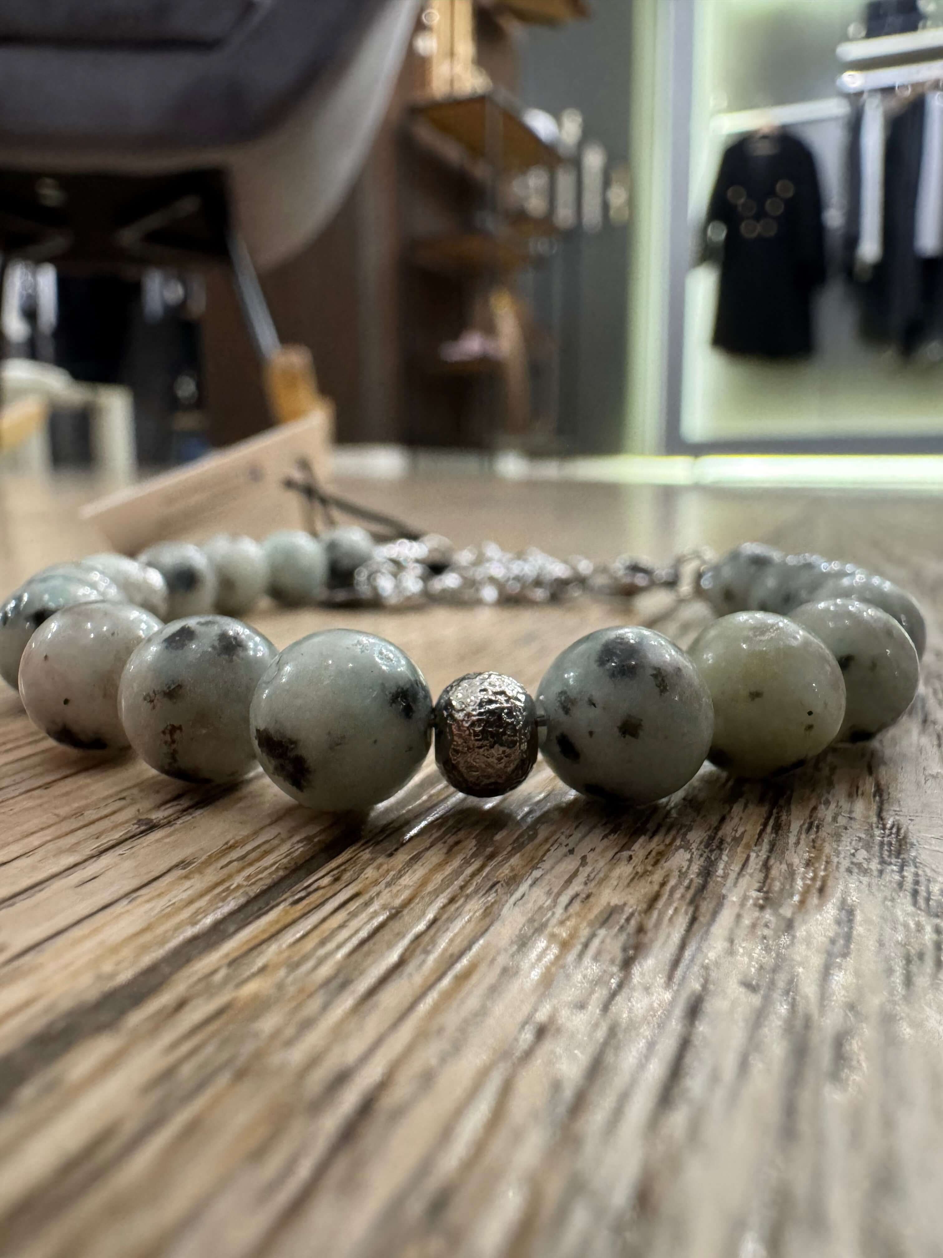 Bracciale con pietre - NoMoreBrand