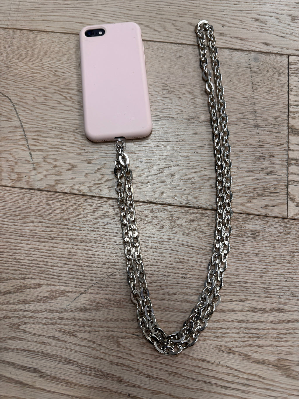 Portacellulare a catena MUPAJI - NoMoreBrand