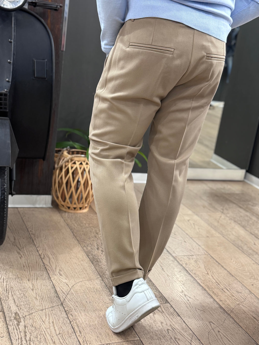 Pantalone Capri - NoMoreBrand